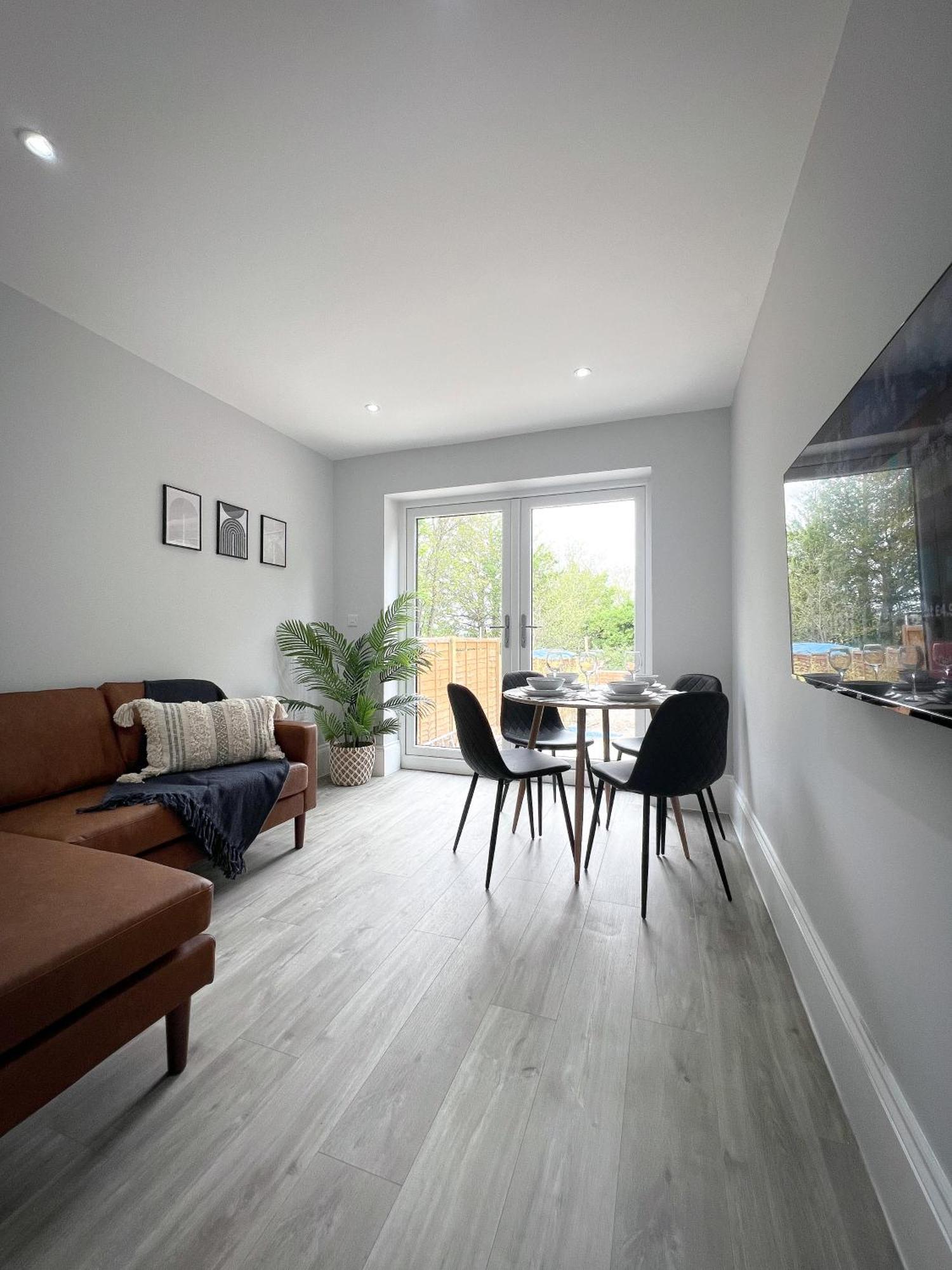 Campbells Crib Apartment Мейдстън Екстериор снимка