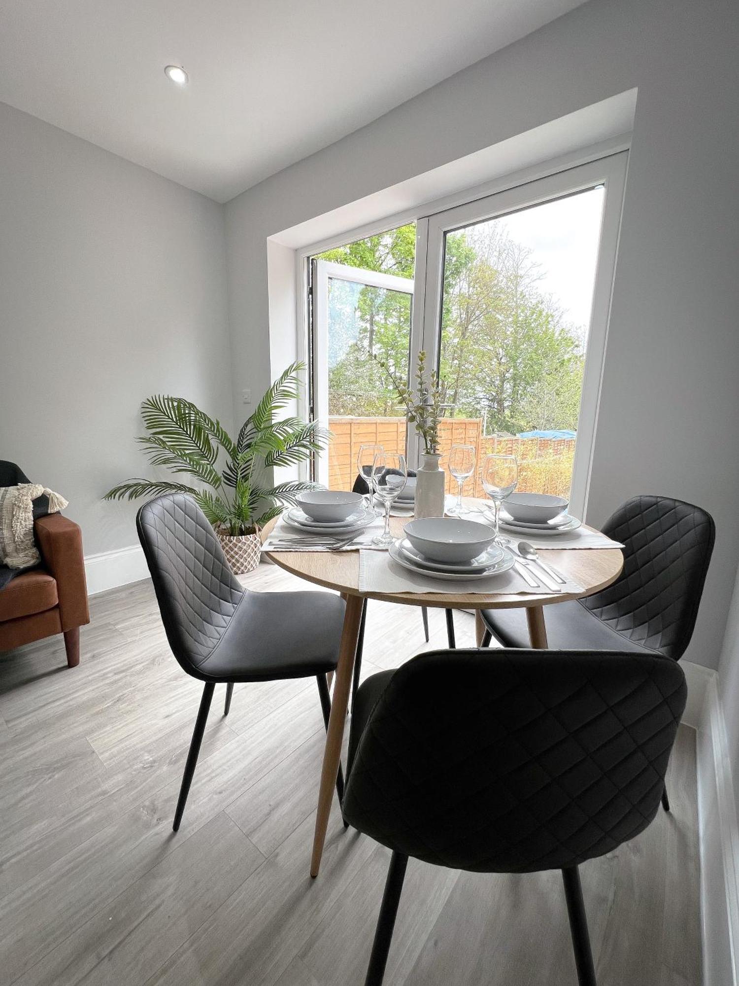 Campbells Crib Apartment Мейдстън Екстериор снимка